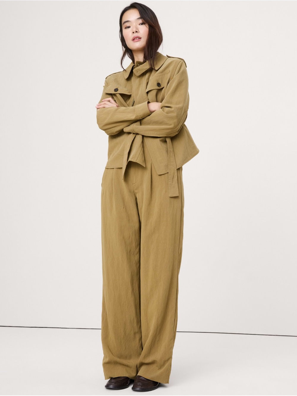 NWT Banana Republic Wide-Leg Utility Pant in Khaki Size 8 - Picture 4 of 4